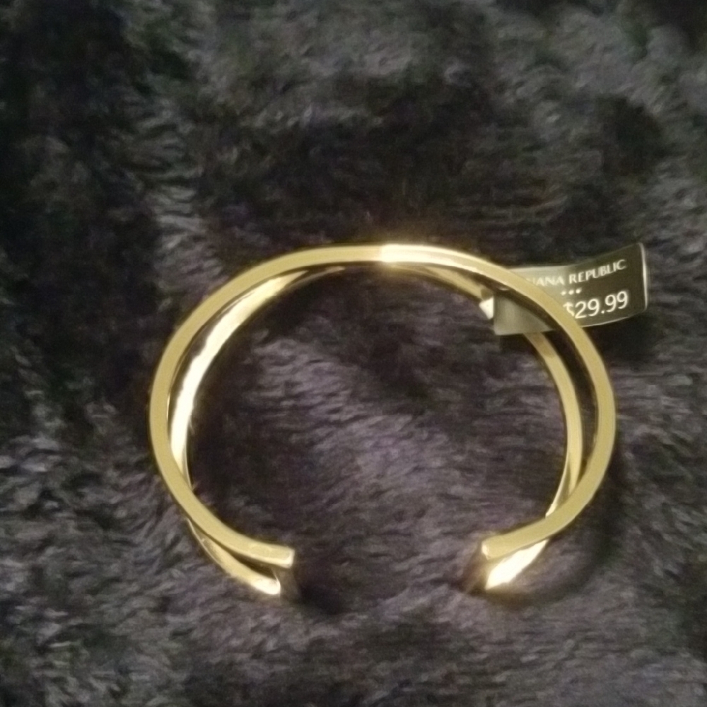 Banana Republic Gold Minimalist Cuff Bracelet